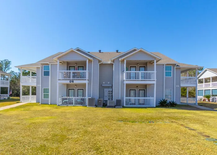Colony Club G5 Apartment *